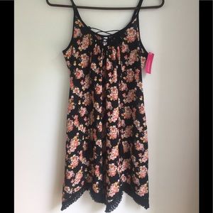 🌷NWT Xhilaration Dress Floral sz S lace up 🌸